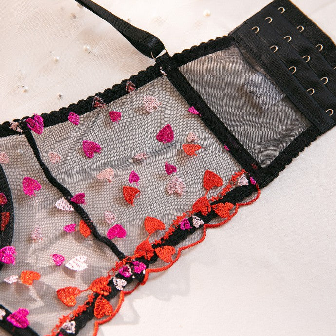 Underwire lingerie set design details
