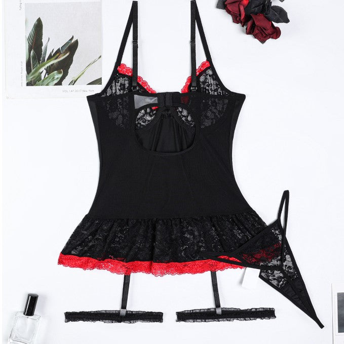 Corset lingerie set with underwire design