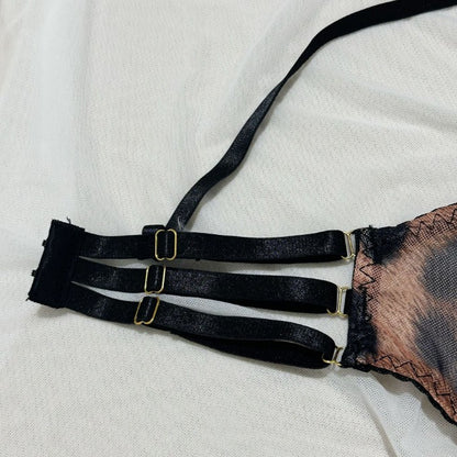 Harness five-piece lingerie set design details