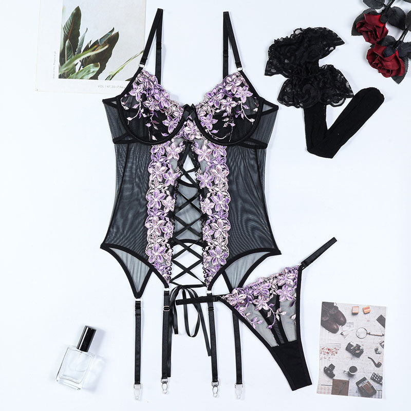 Three-piece lingerie set with embroidered design