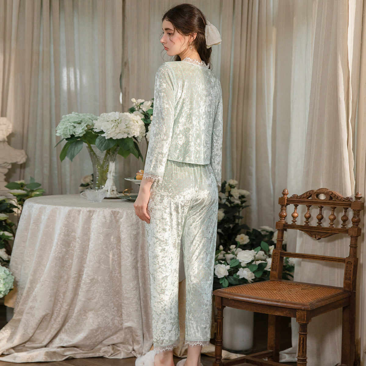 Floral Velvet 3-Piece Pajama Set with Lace Trim