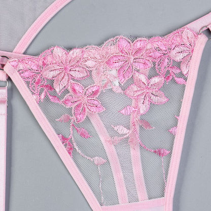 Floral detailed three-piece lingerie set