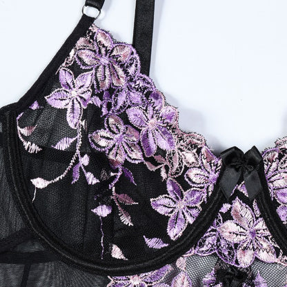 Three-piece lingerie set with lace details
