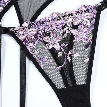 Floral detailed three-piece lingerie set