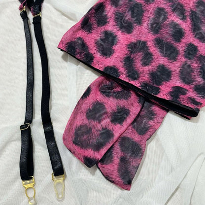 Five-piece lingerie set featuring harness