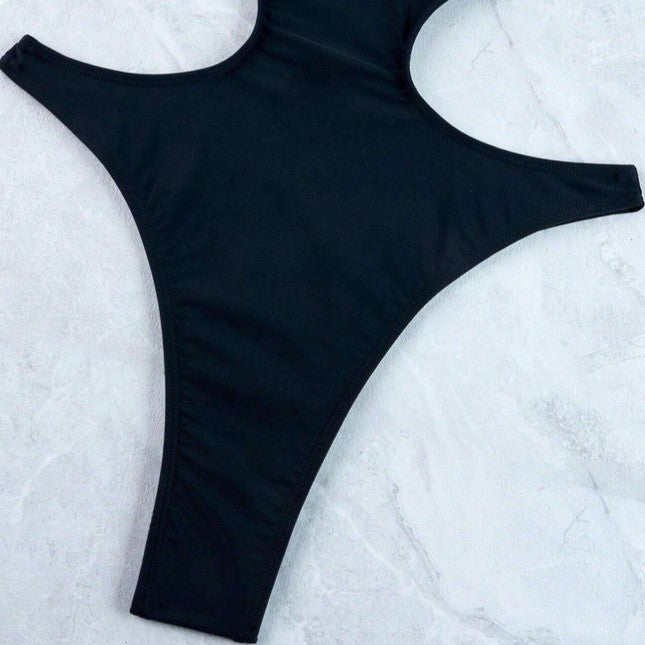 Cut-Out Monokini One-Piece Swimsuit – Sexy High Leg Backless Design