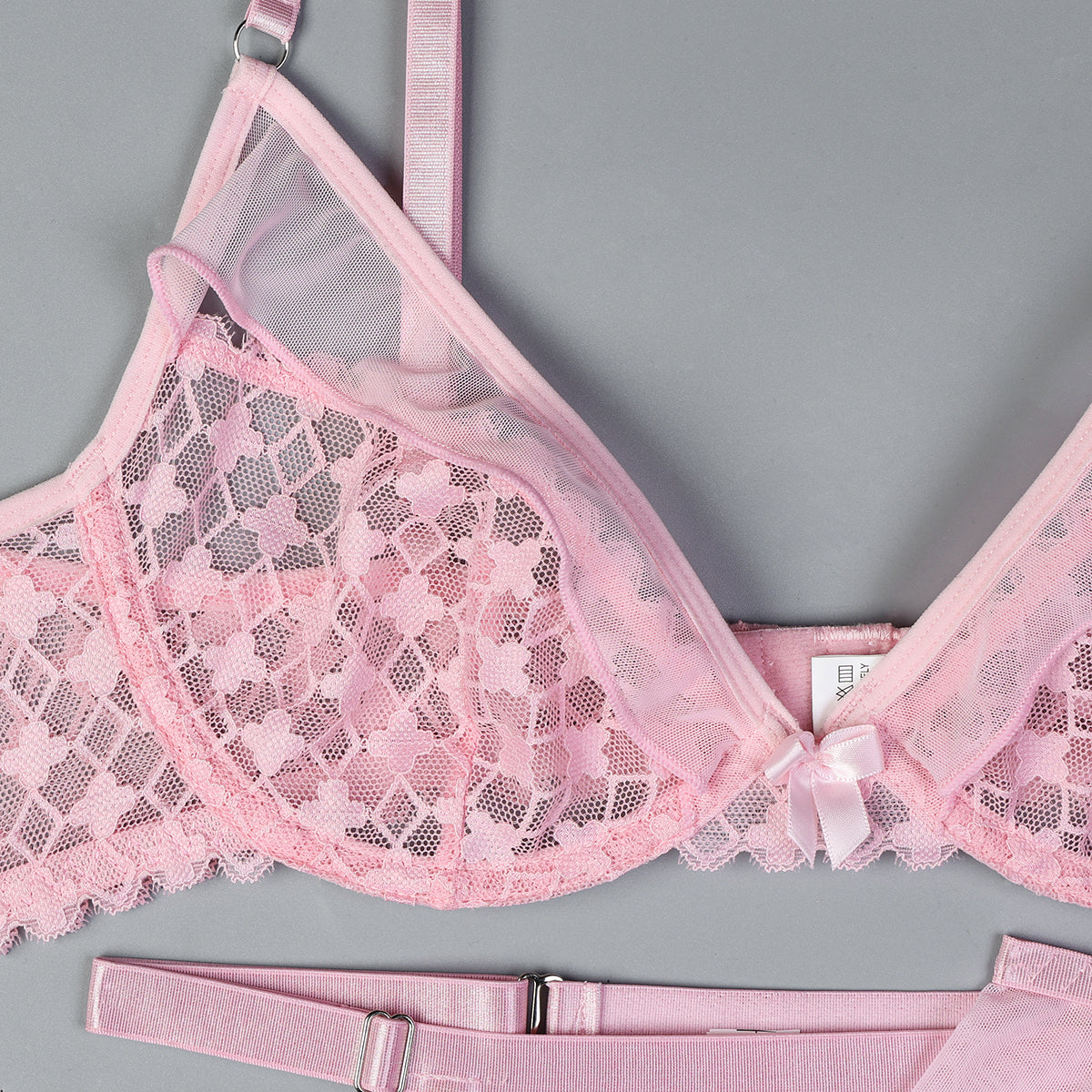 Three-piece lingerie set with lace details