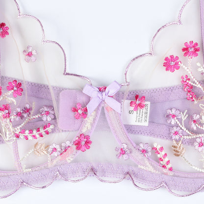 Underwire detailed lingerie set design details