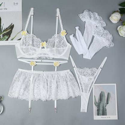 Three-piece lingerie set with lace design