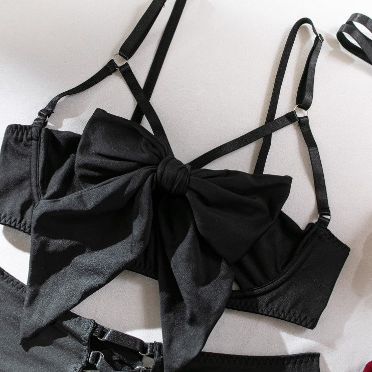 Bra and panty set with strappy design