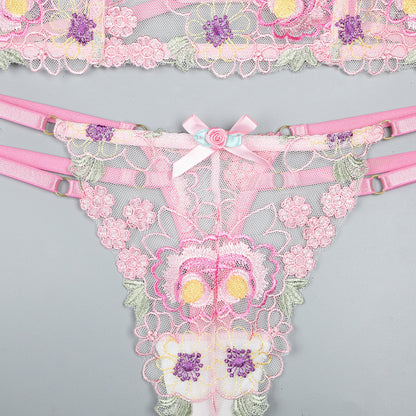 Bra and panty set with floral embroidered details
