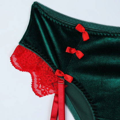 Velvet design on lingerie set
