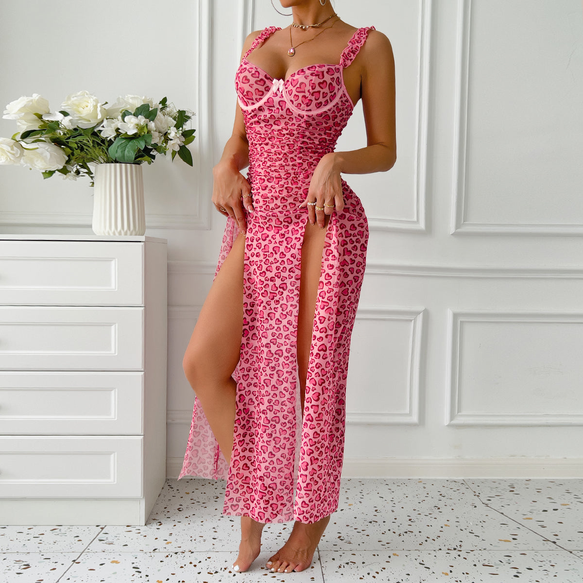 Lingerie nightdress with coordinated design