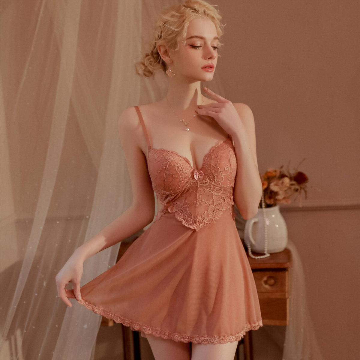 Babydoll lingerie dress with lace details