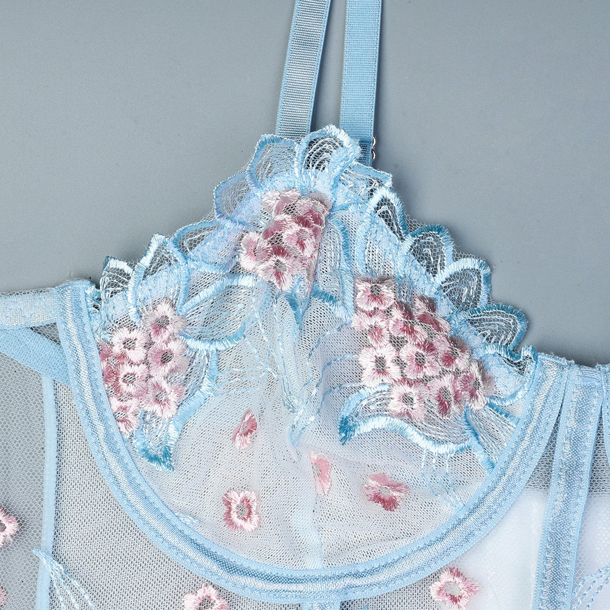 Blue floral detailed lingerie set