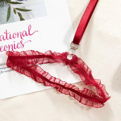 Underwire detailed bra and panty set