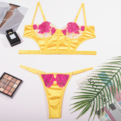 Lingerie set with lace details