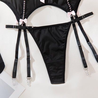 Satin four-piece lingerie set design details