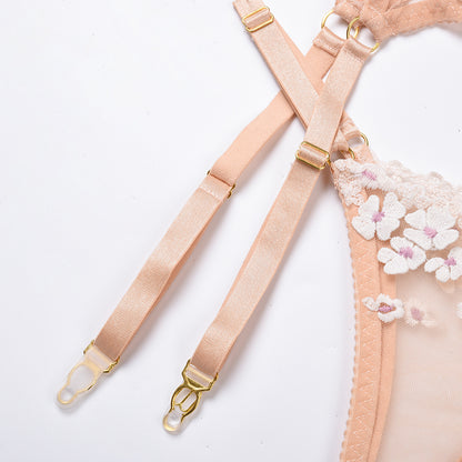 Embroidered three-piece lingerie set design details