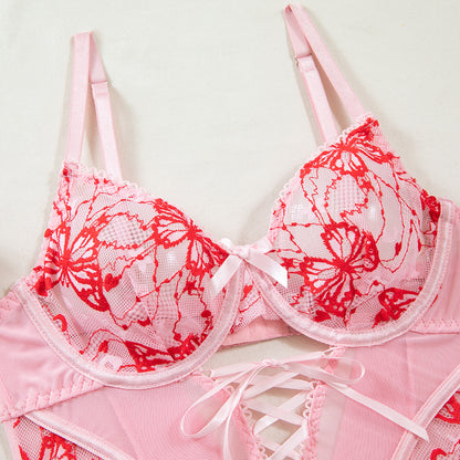 Three-piece lingerie set with floral details