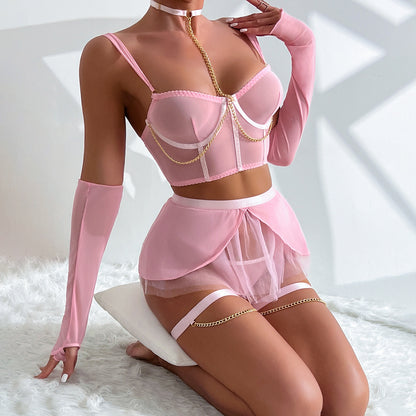 Four-piece lingerie set featuring underwire
