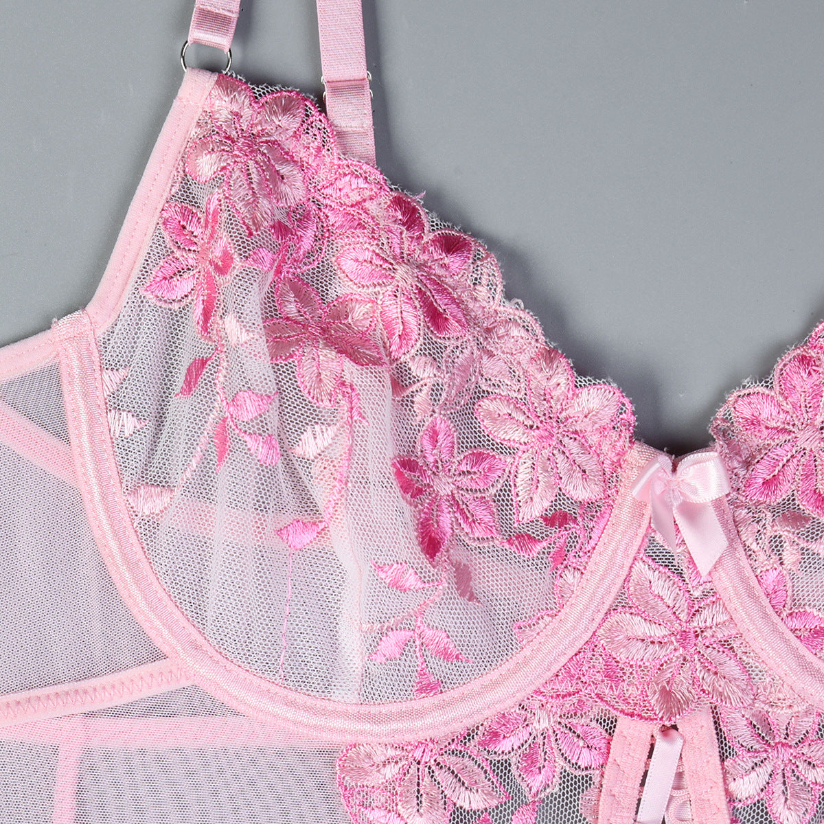 Floral three-piece lingerie set design details