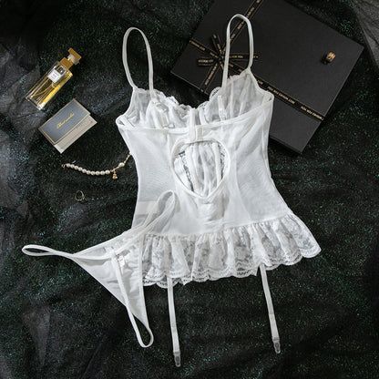 White lace bra and panty set
