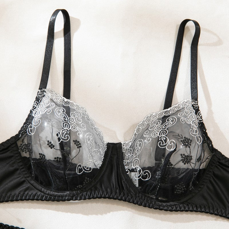 Four-piece lingerie set with underwire details