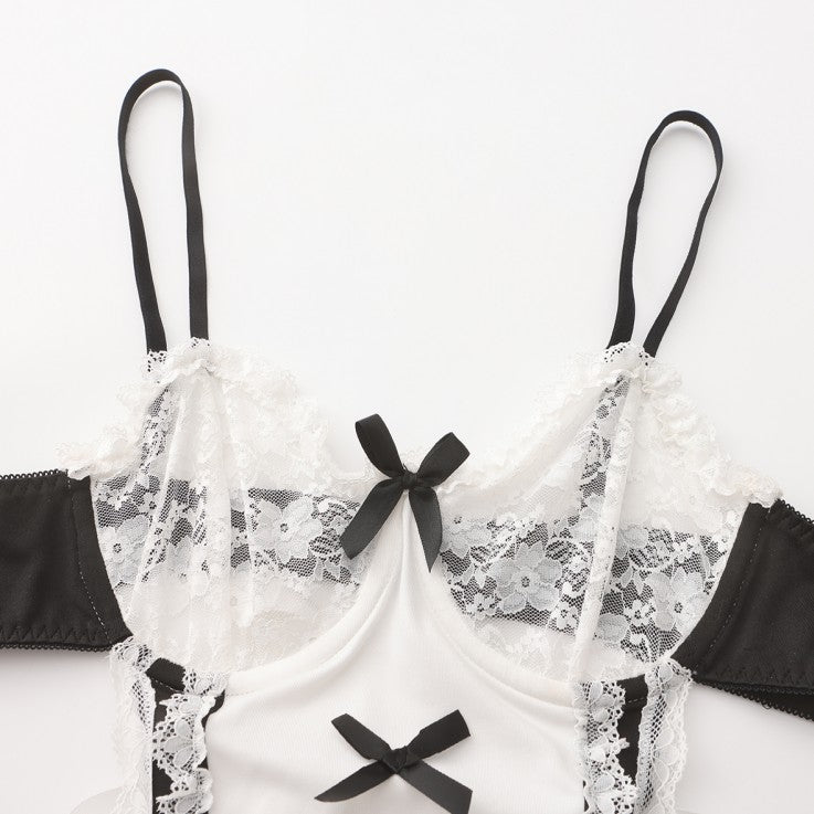Maid costume dress featuring lace