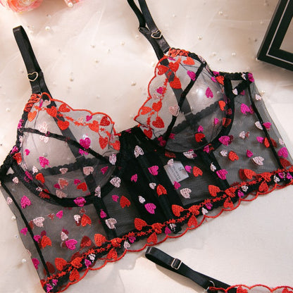 Underwire detailed lingerie set design details