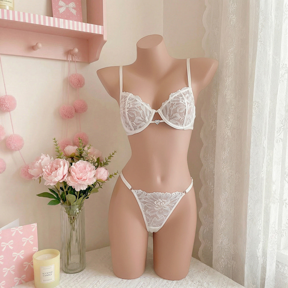 Black bow detailed lingerie set