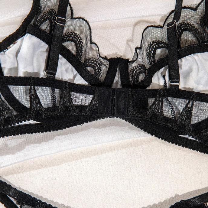 Embroidered design on lingerie set