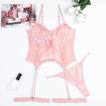 Three-piece lingerie set with lace design