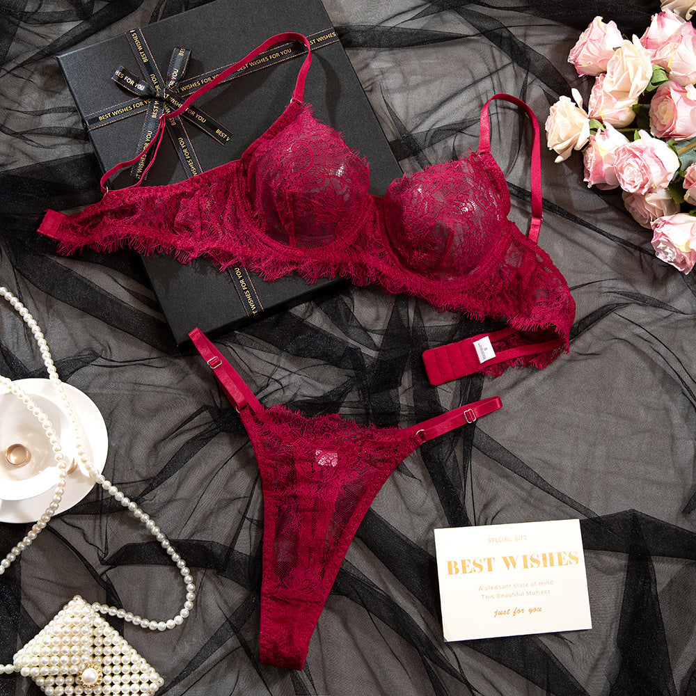Garter straps lingerie set design details